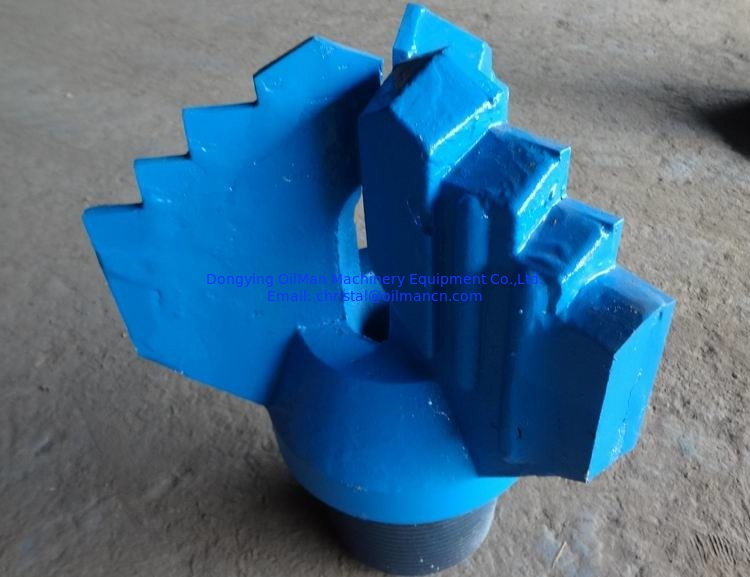 3 asas PDC Drag Bits Bits de perfuração de poços de água Bits de carburo de tungstênio Insert Drag Bit